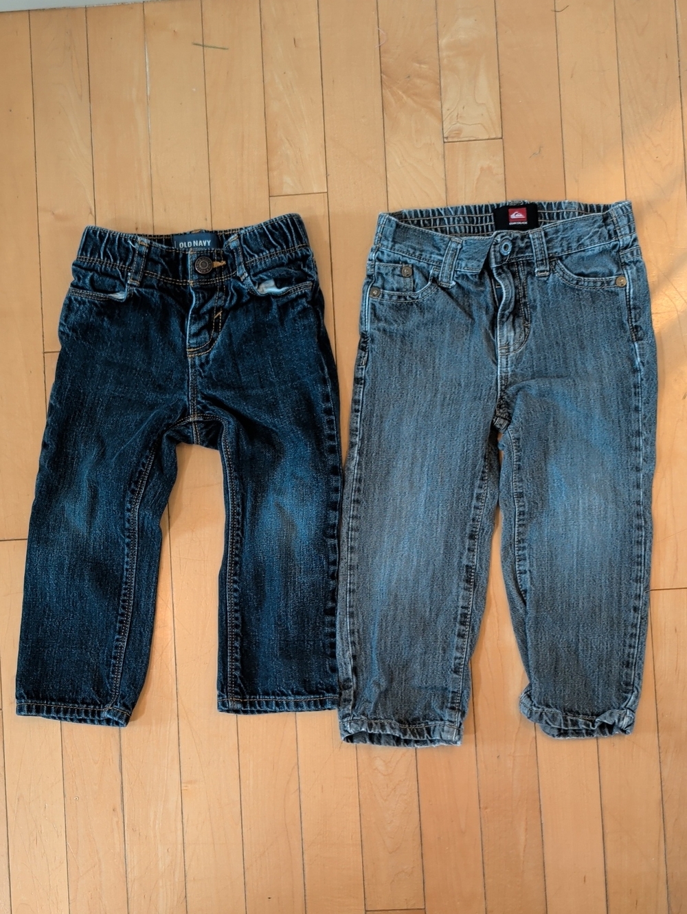 Quicksilver & Old Navy Kids Jeans in Dark Blue and Light Blue Washes 2T